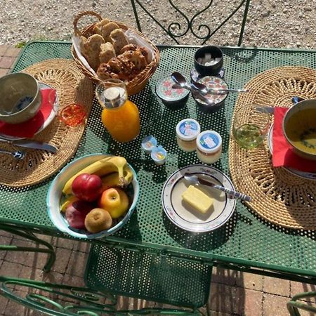 Chez Karine Bed & Breakfast Ceyzerieu Ngoại thất bức ảnh